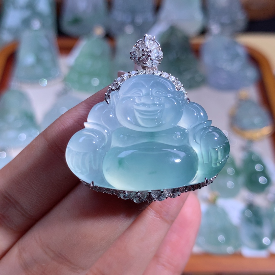 翡翠颈饰18K金镶嵌佛公