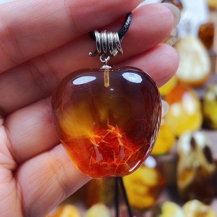琥珀颈饰银S925镶嵌吊坠