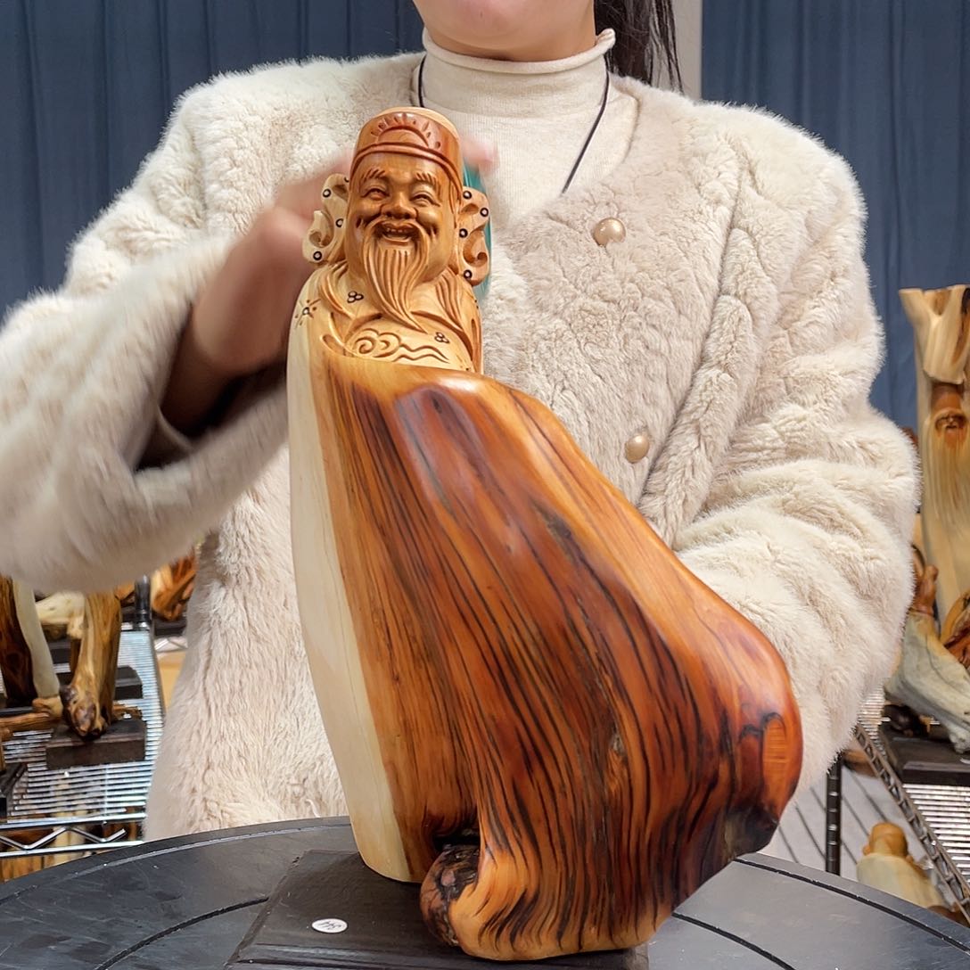 柏木（崖柏）随型艺术根雕