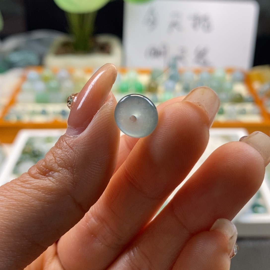 翡翠散珠天然翡翠10,1×4,5
