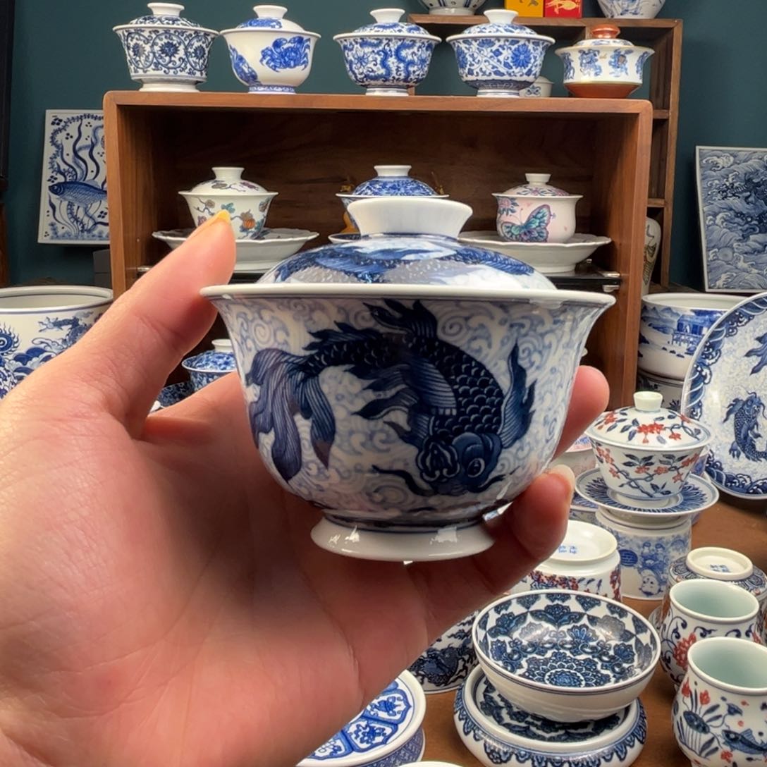 瓷片盖碗哈哈哈哈哈哈哈哈哈