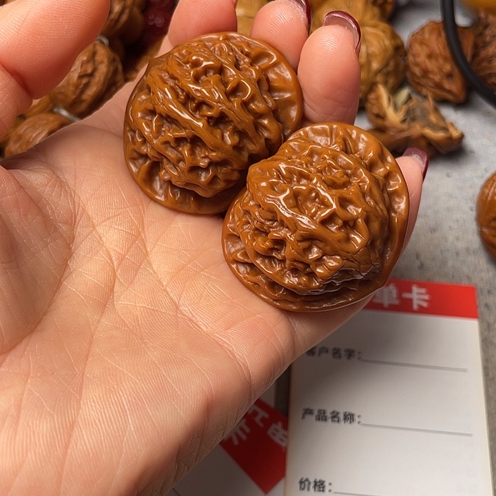 文玩核桃吊坠宫灯