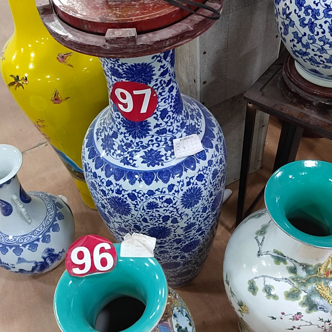 瓶一对陶瓷花瓶。陶瓷落地大花瓶