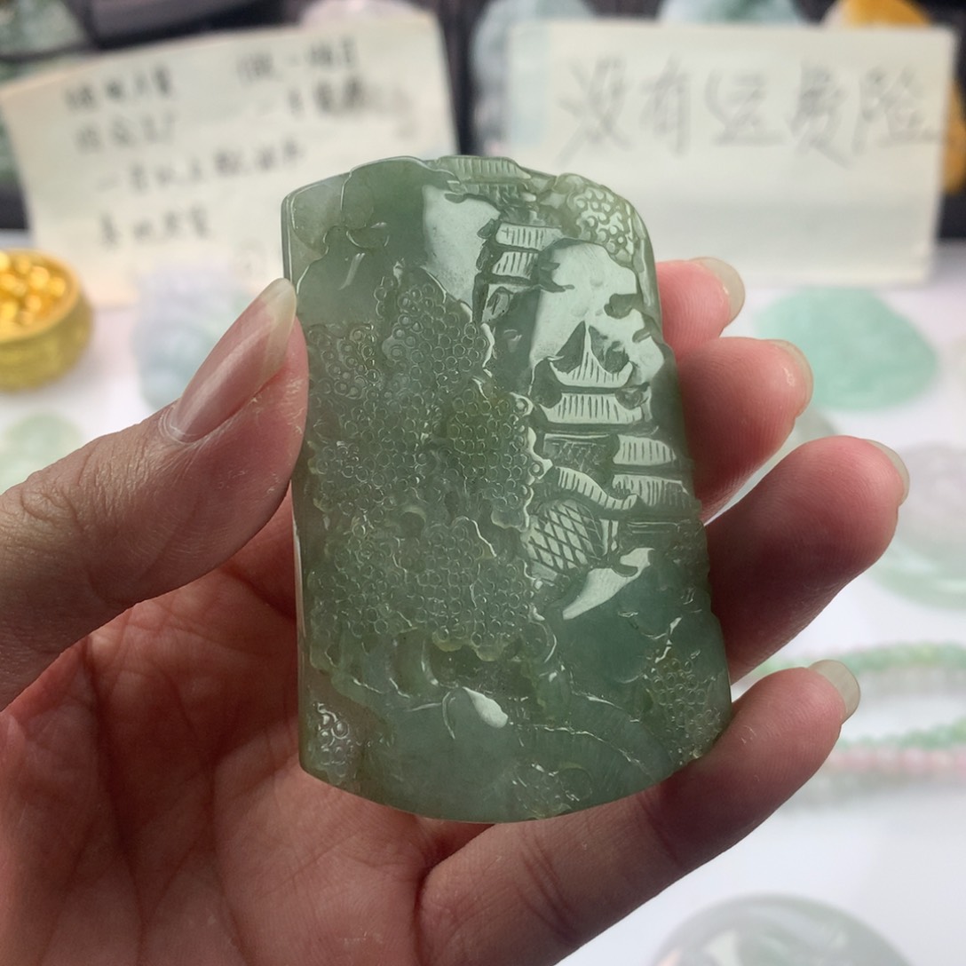 翡翠颈饰未镶嵌－