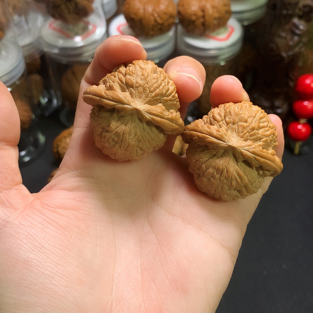 把件文玩核桃闷白41全