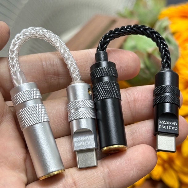 准新品  高端HIFI转换器 双芯片解码TYPE-C转4.4平衡耳机转换头