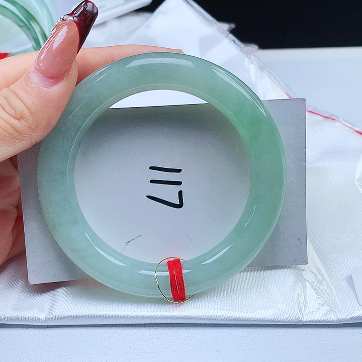 翡翠手镯未镶嵌54+圆条