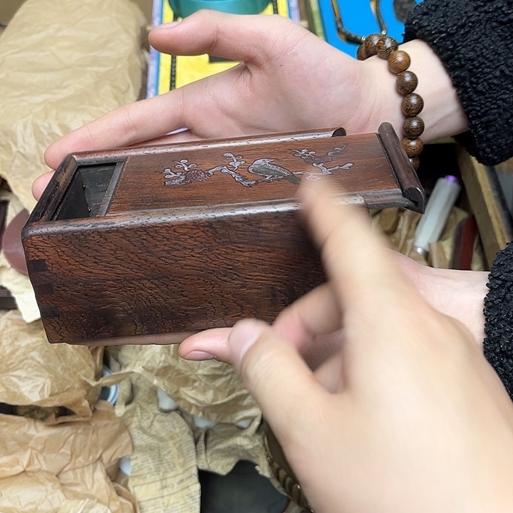 大叶紫檀（黑酸枝木类）