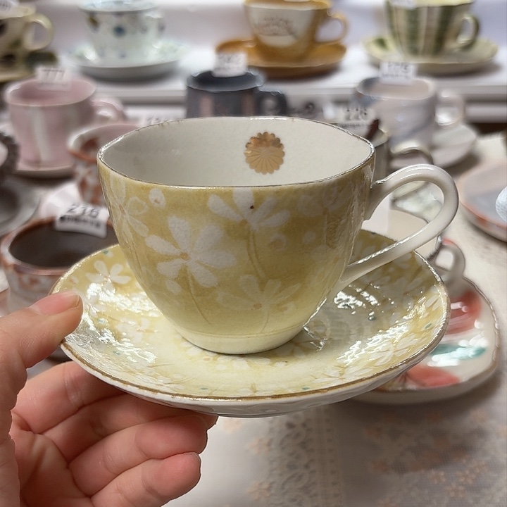 瓷片手捏手绘戴底款咖啡杯