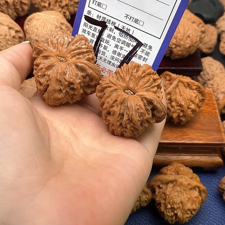 桃核吊坠南疆石狮子头41