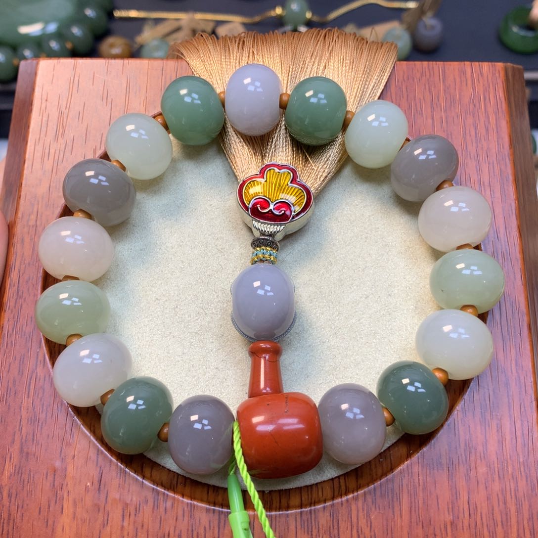 和田玉（糖玉）手串未镶嵌