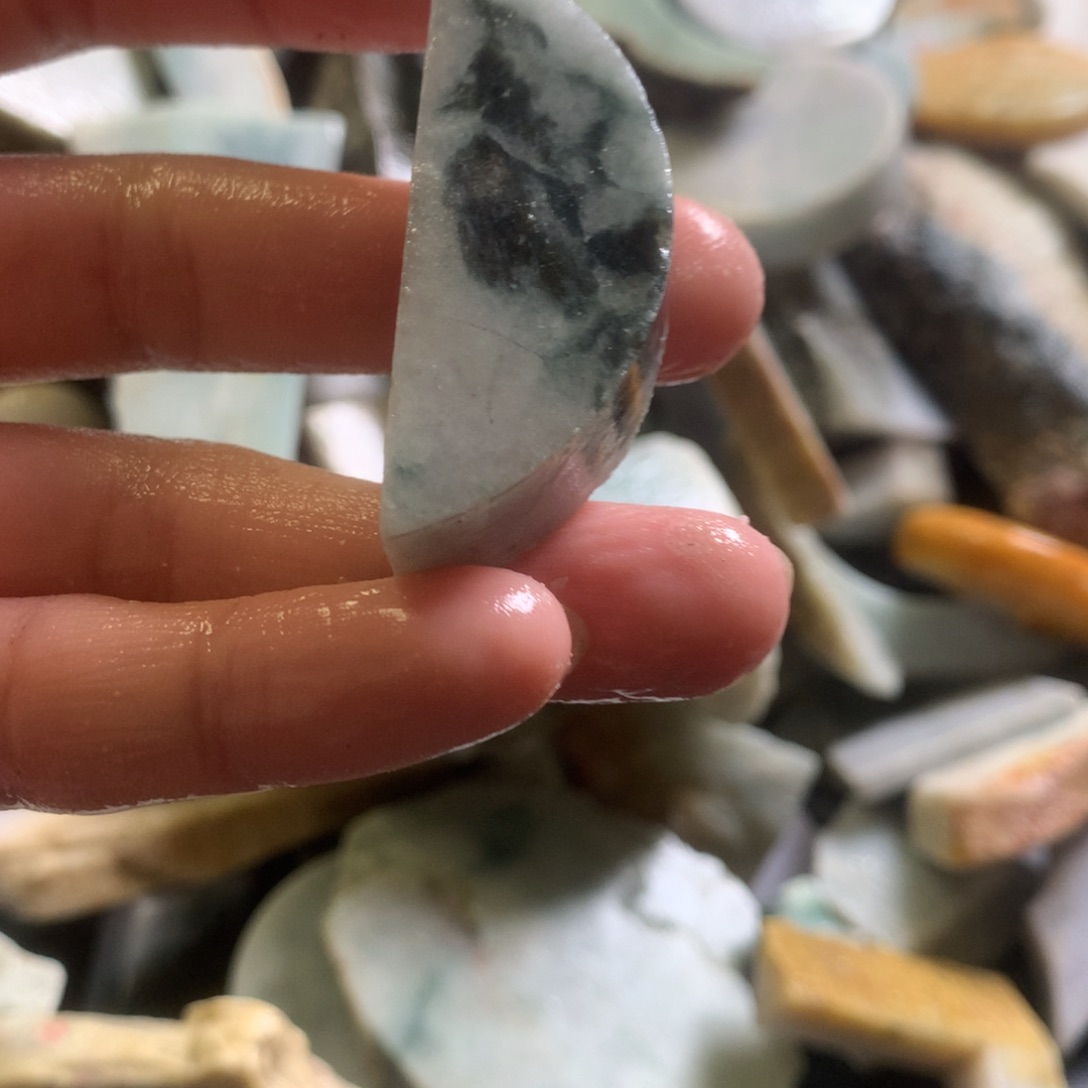 翡翠颈饰未镶嵌缅甸翡翠