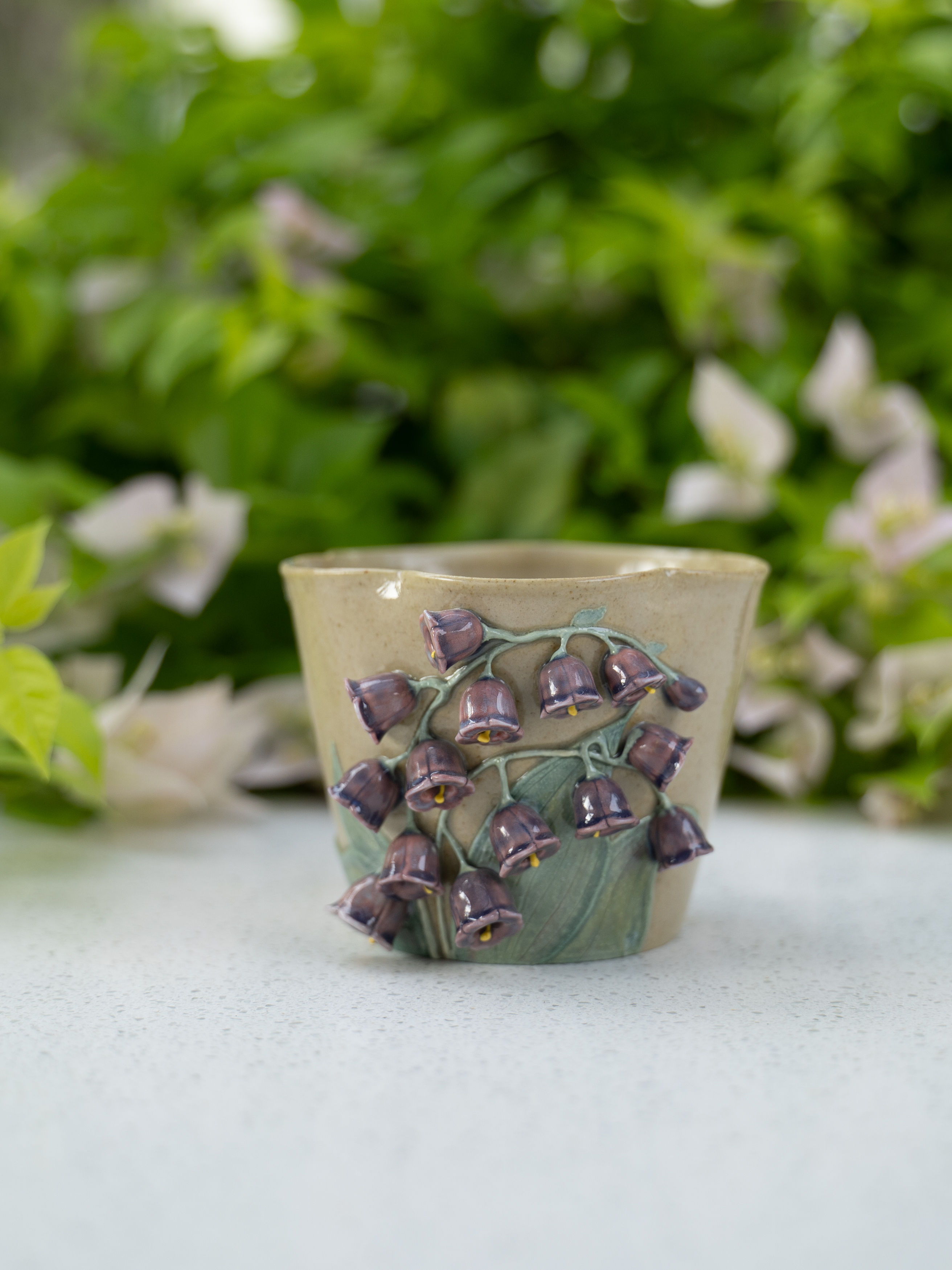  阿瑶 | 深色紫铃兰花口手握杯