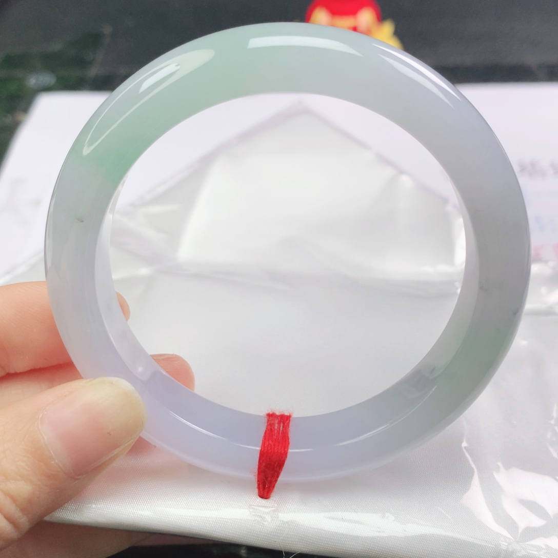 翡翠未镶嵌手镯正