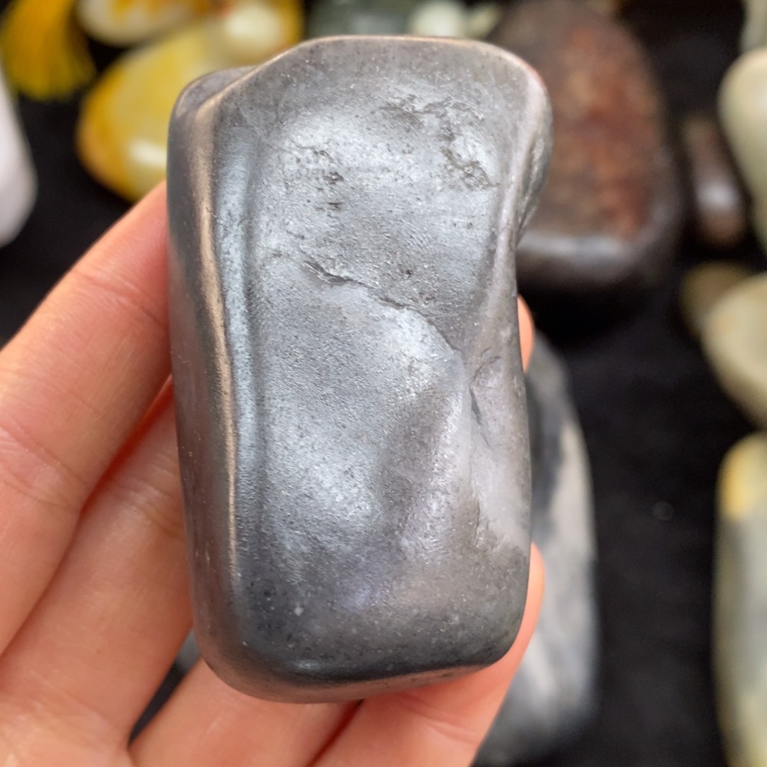 未镶嵌和田玉挂件M**?