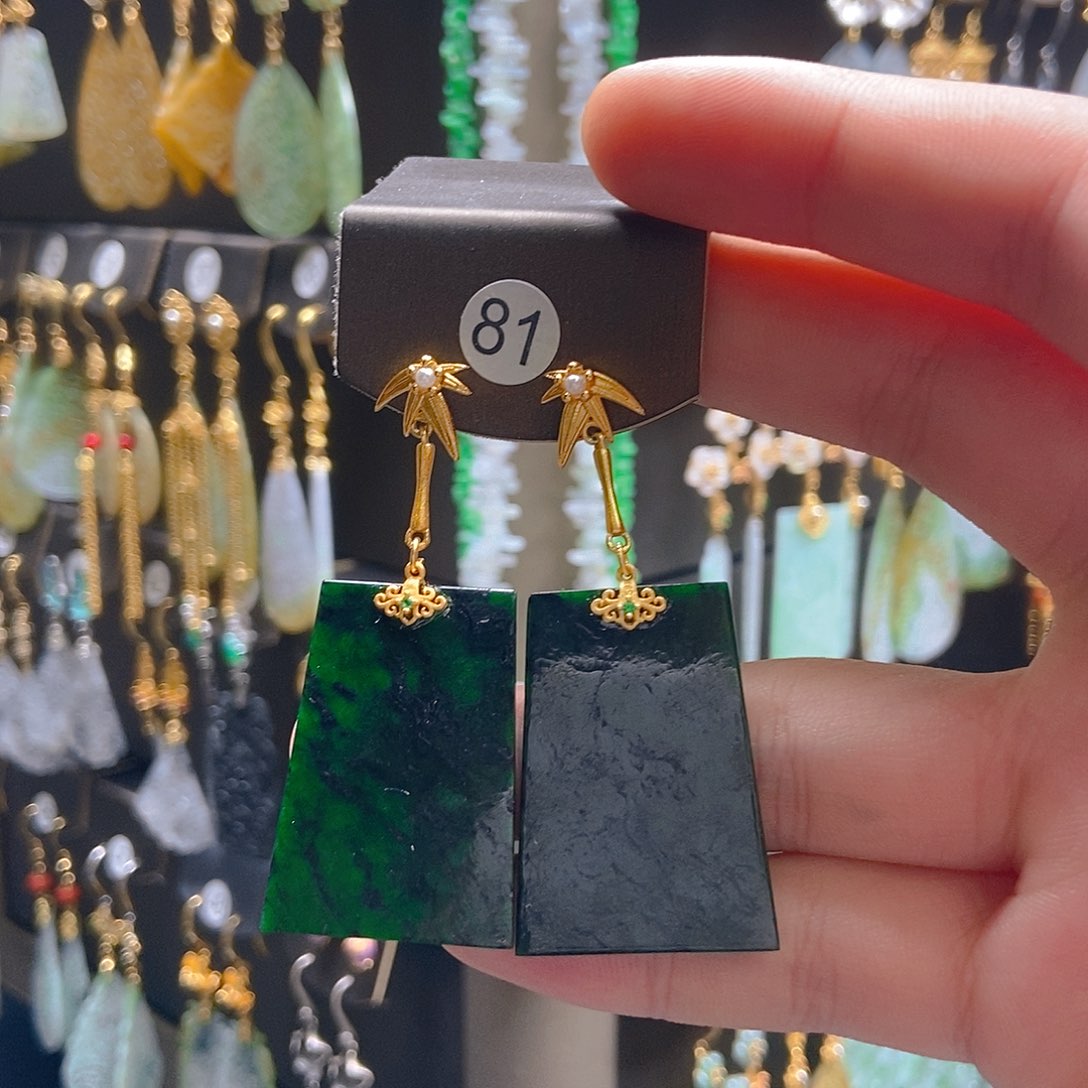 翡翠未镶嵌耳饰翡翠