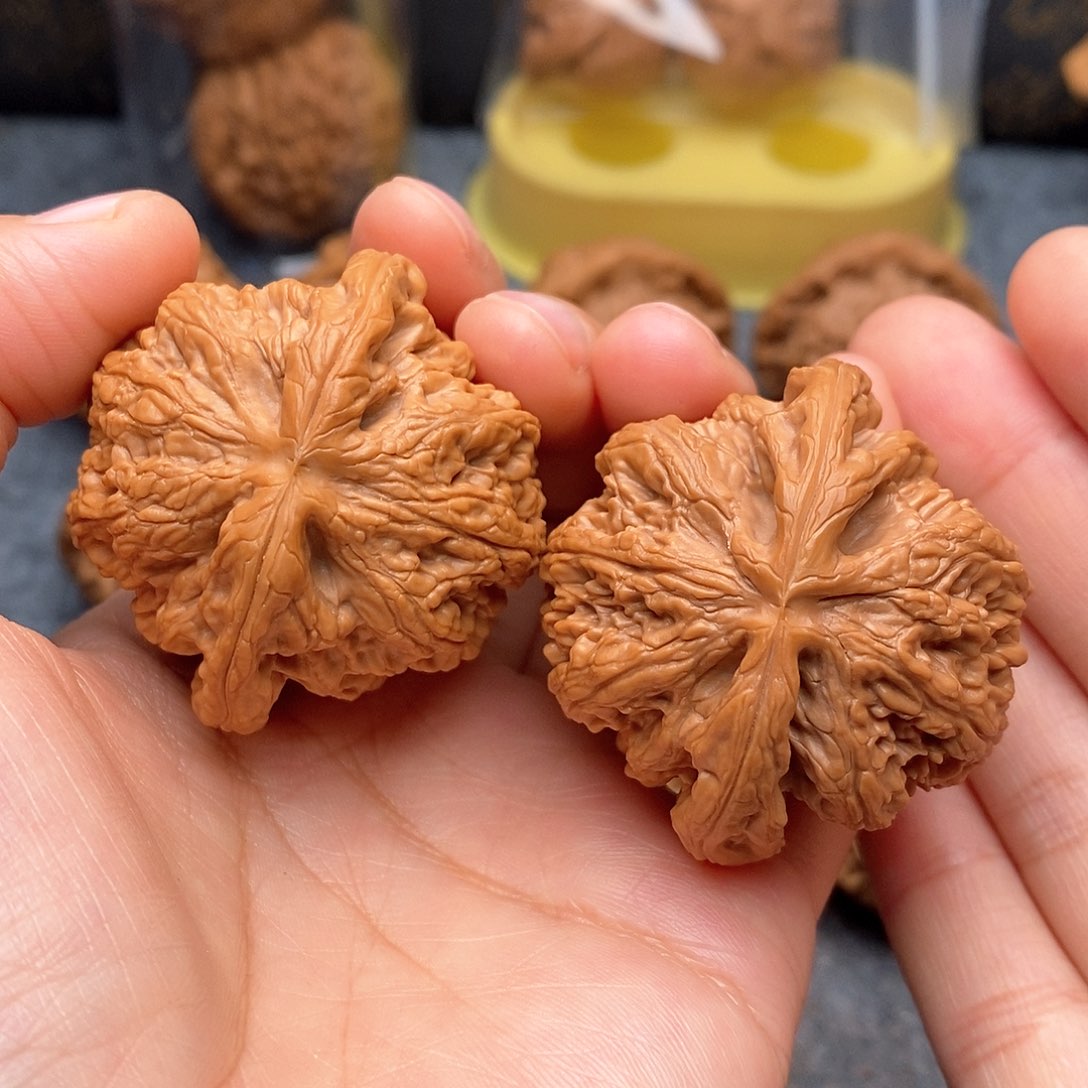 文玩核桃把件粗筋45尺精品