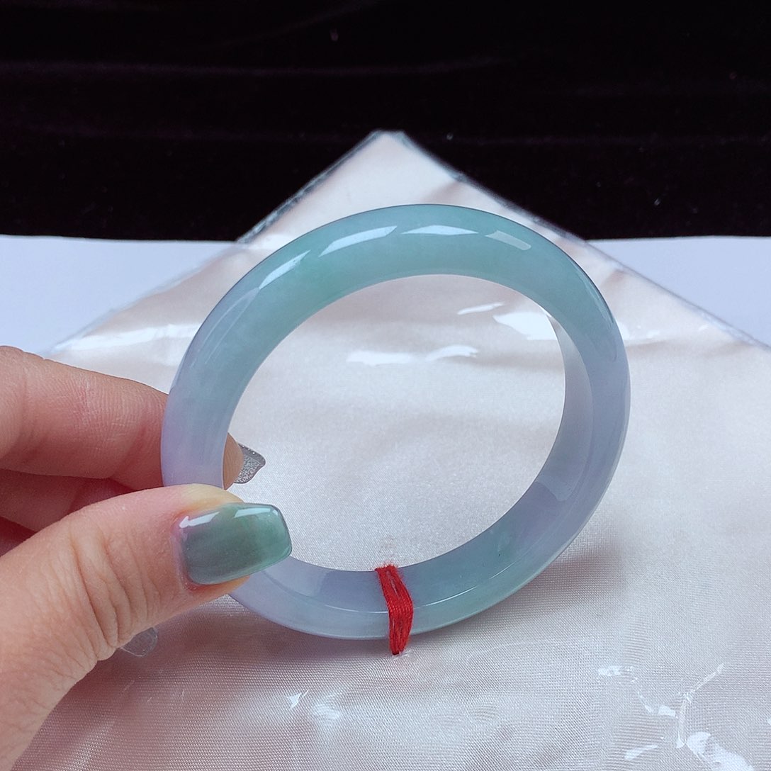 翡翠手镯未镶嵌圈口58