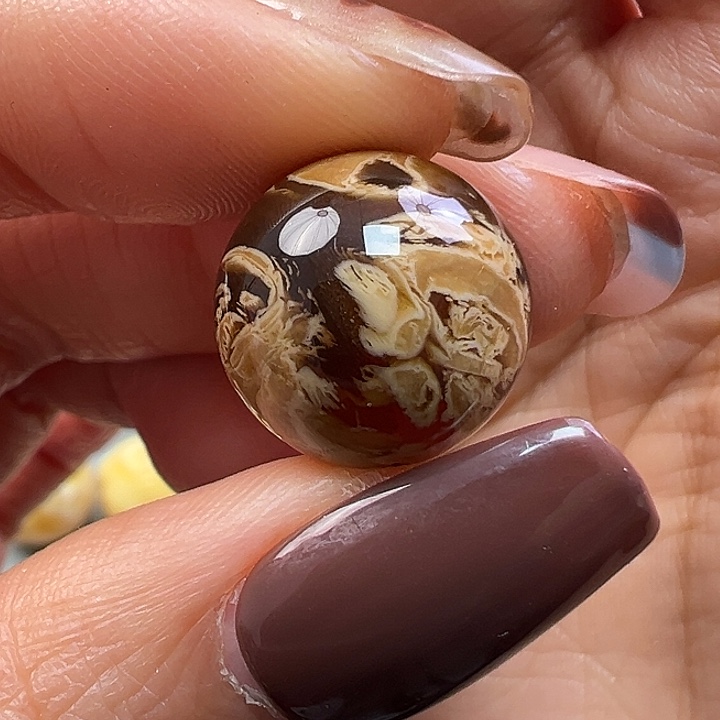 蜜蜡未镶嵌珠宝奇石