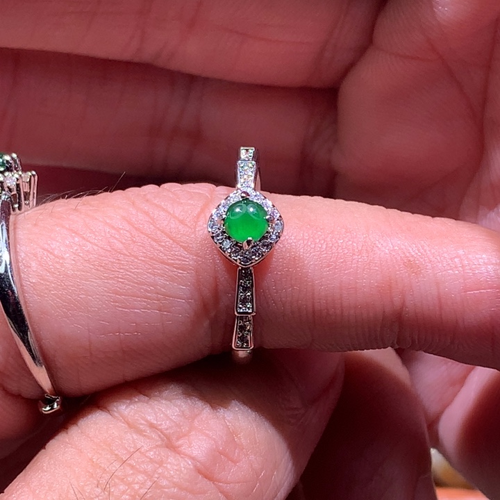 翡翠未镶嵌颈饰/炸/高危 戒指