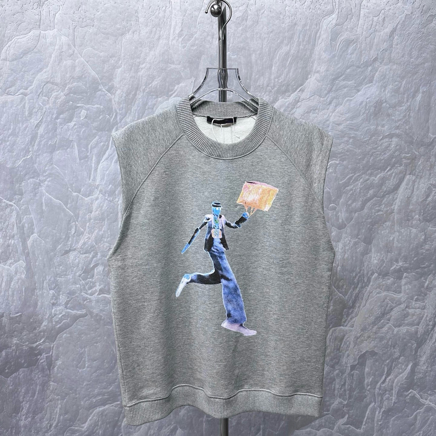 未使用 LouisVuitton/路易威登 霓虹人像印花加绒背心 L码 J01969