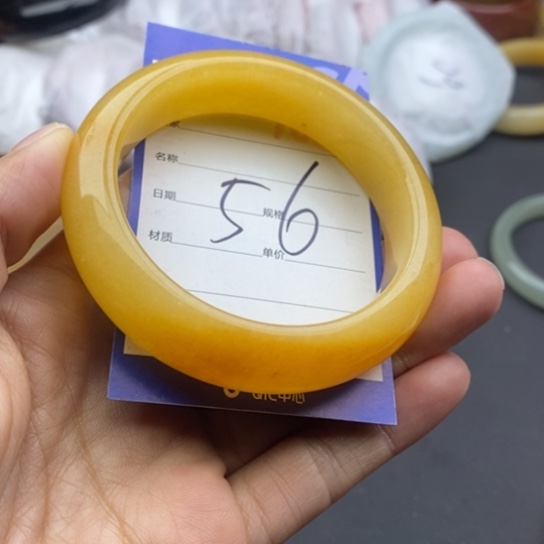 石英质玉未镶嵌手镯