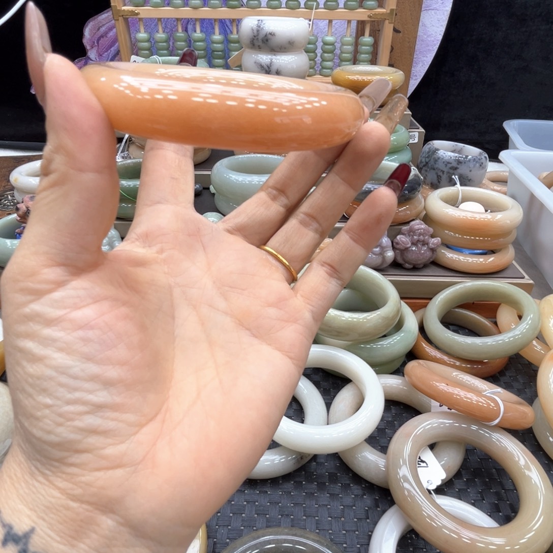 阳***成石英质玉合金手镯