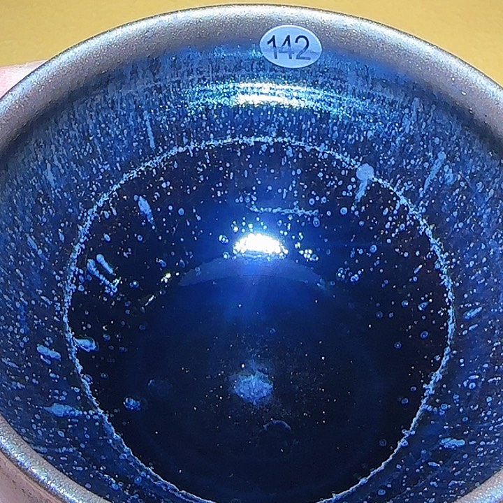 茶盏我也要努力赚很多元来