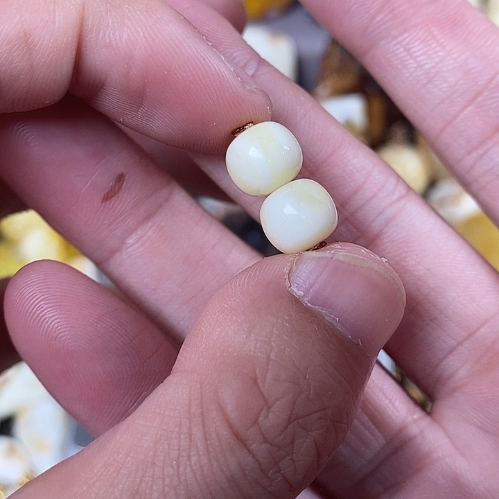 琥珀未镶嵌珠宝奇石我