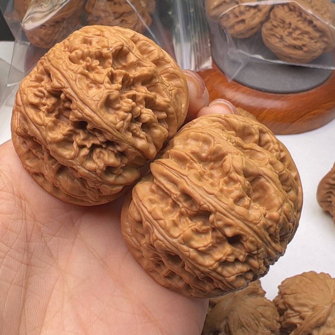 文玩核桃吊坠雾*粗筋