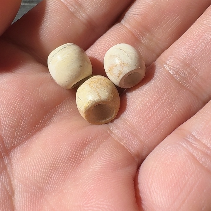 和田玉（糖玉）未镶嵌珠宝奇石