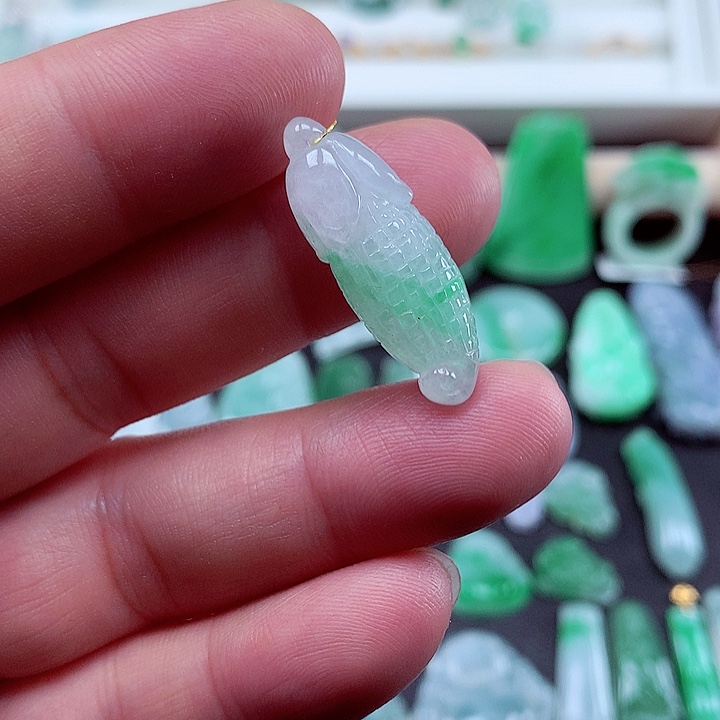 翡翠吊坠(不含链)未镶嵌