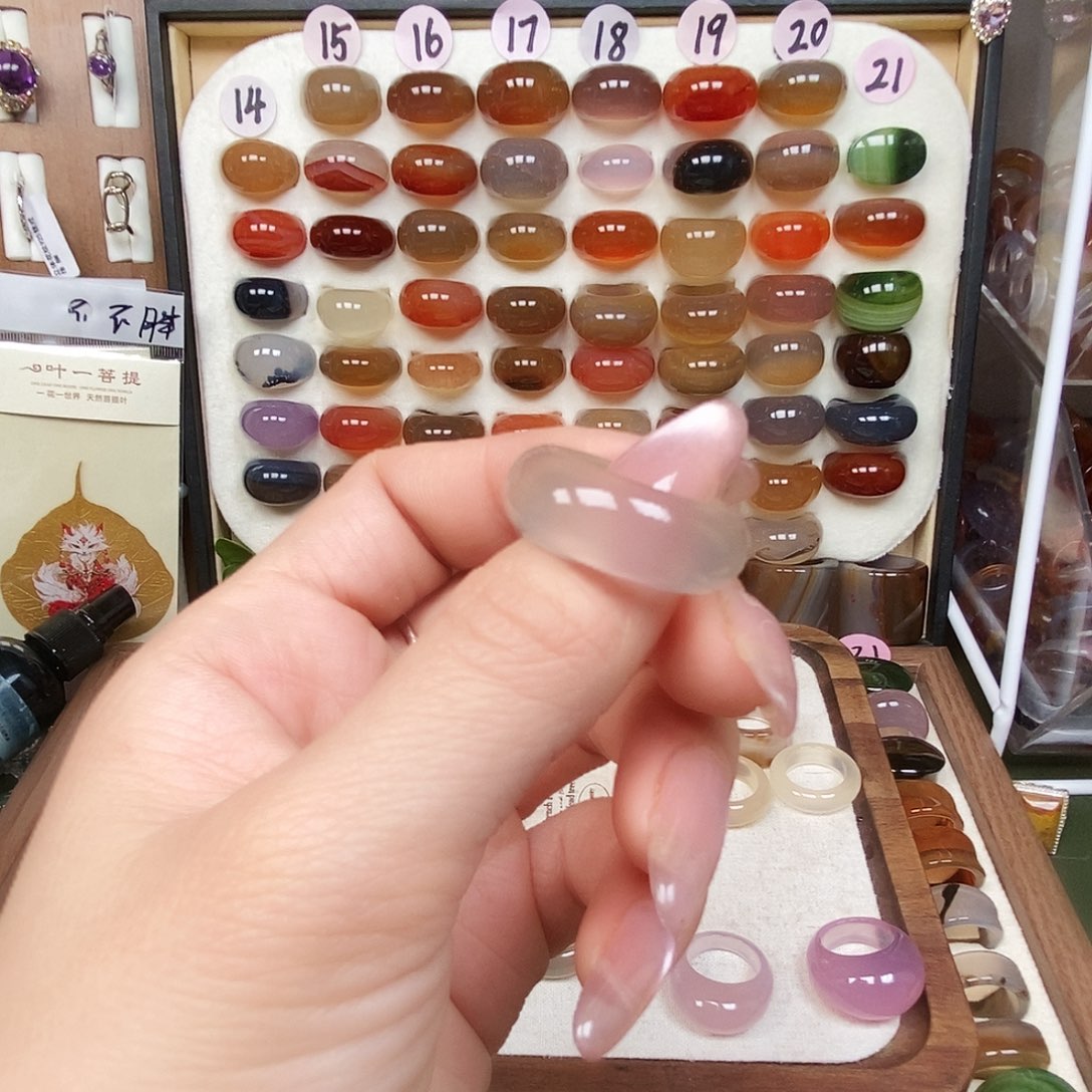 L***n玛瑙/玉髓未镶嵌戒指