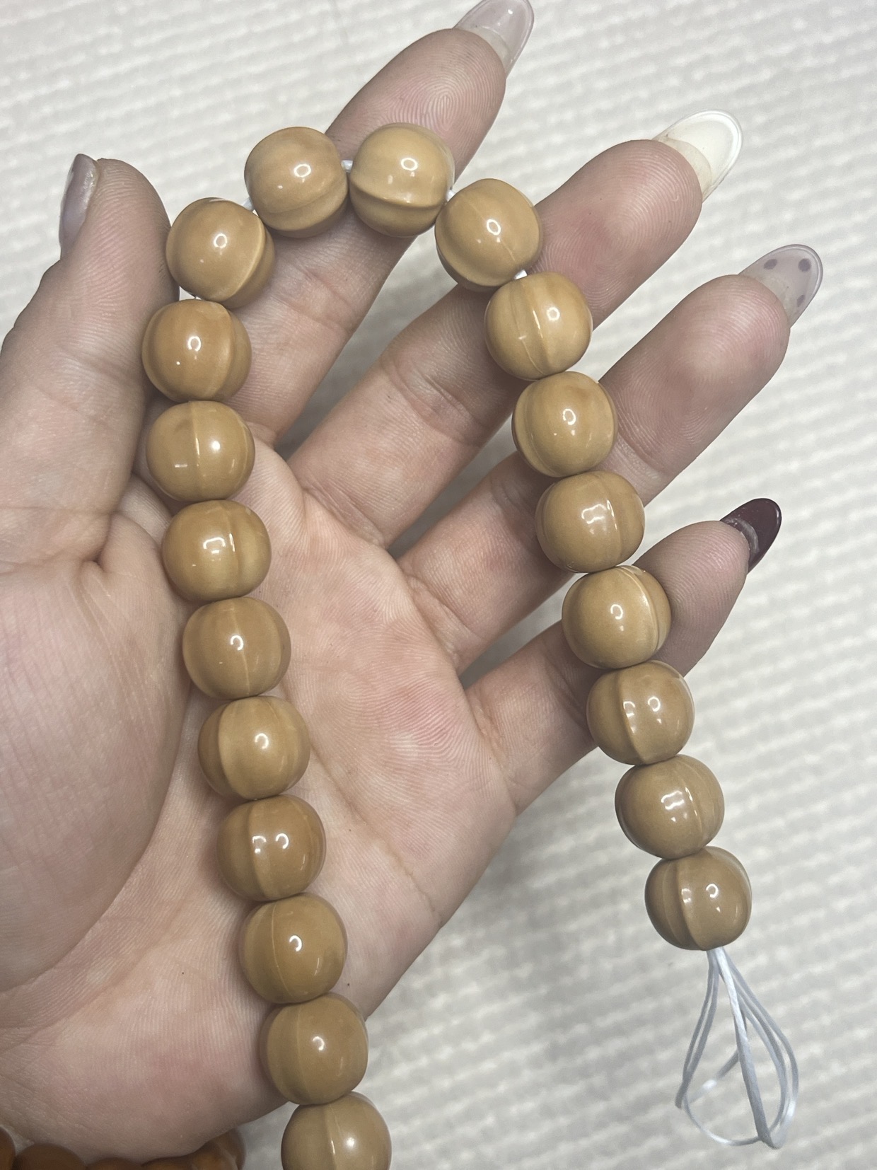 龙岩鲨鱼背 微瑕核桃雕刻