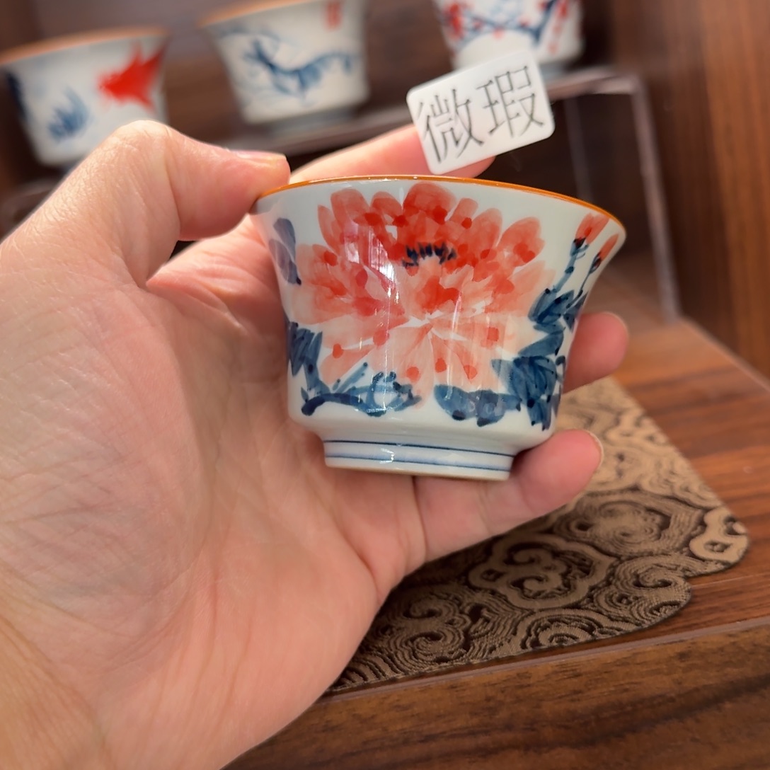 釉下手绘茶具微瑕