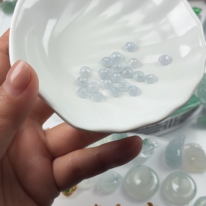 翡翠未镶嵌颈饰純A