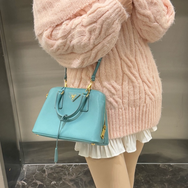 95新 Prada/普拉达 prada天空蓝杀手包