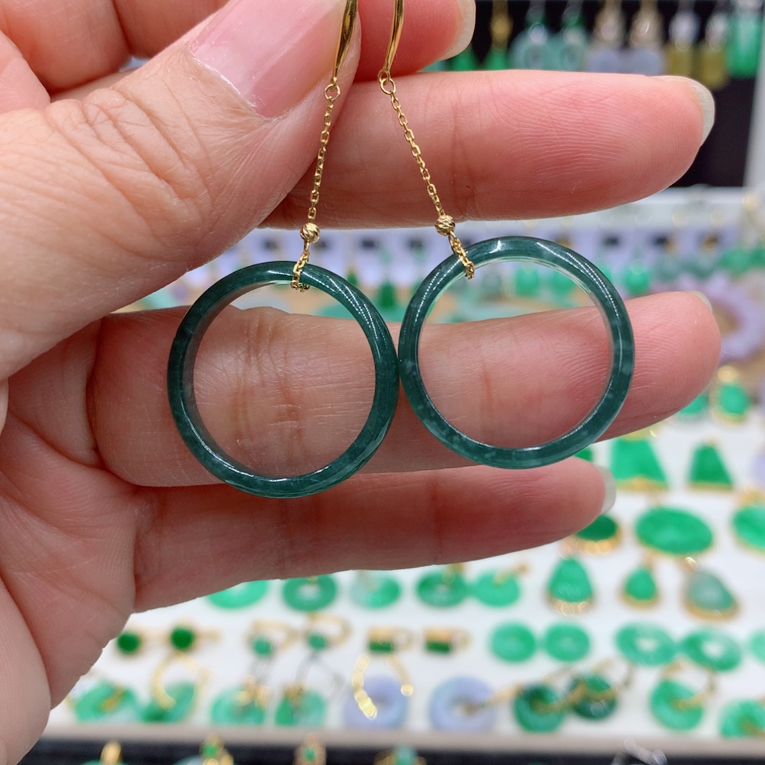 翡翠18K金镶嵌耳饰