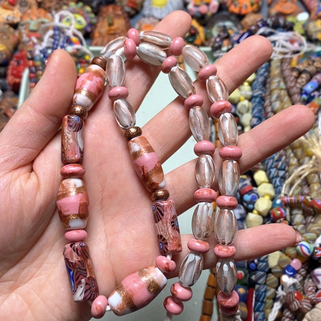 琉璃颈饰印度尼西亚粉色链子