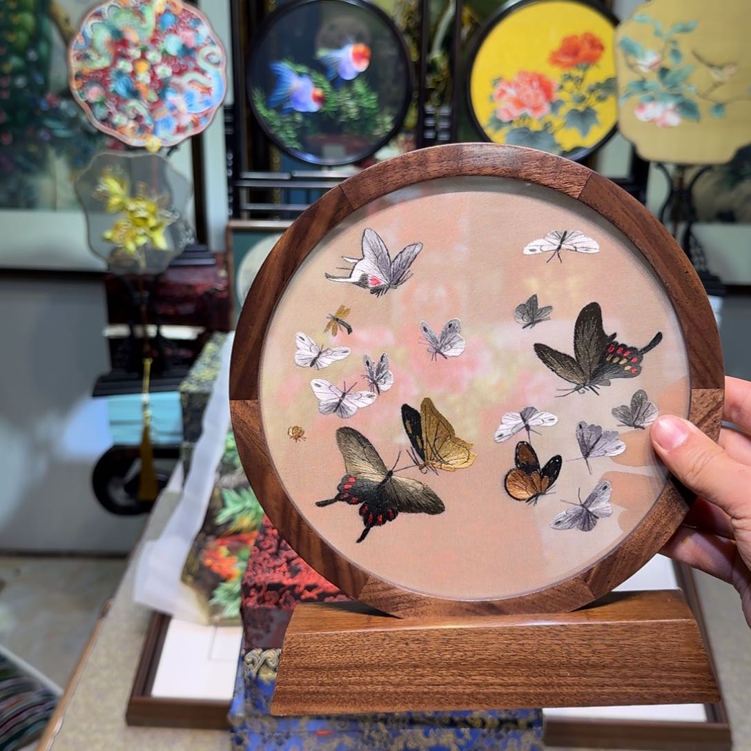 刺绣刺绣工艺精湛