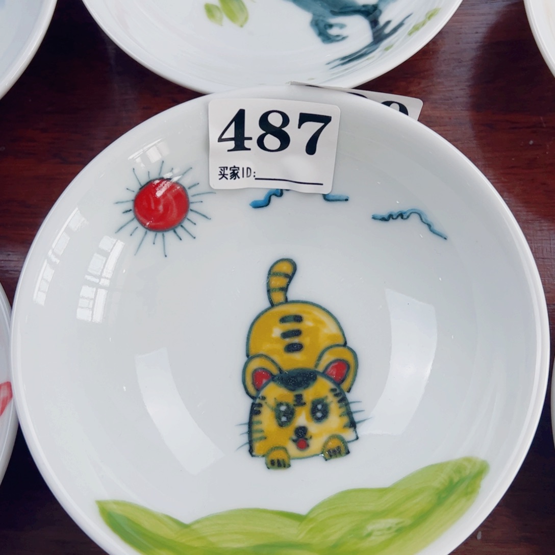 景德镇陶瓷手工手绘制作