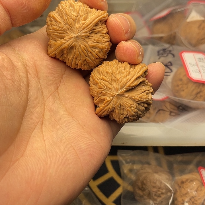 文玩核桃把件或***冬磨盘