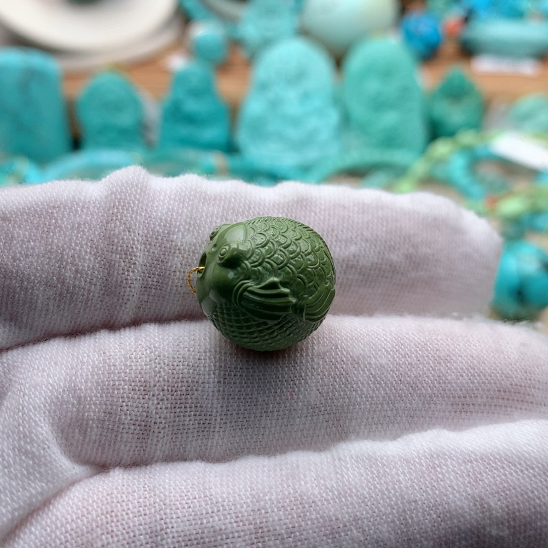 绿松石颈饰未镶嵌