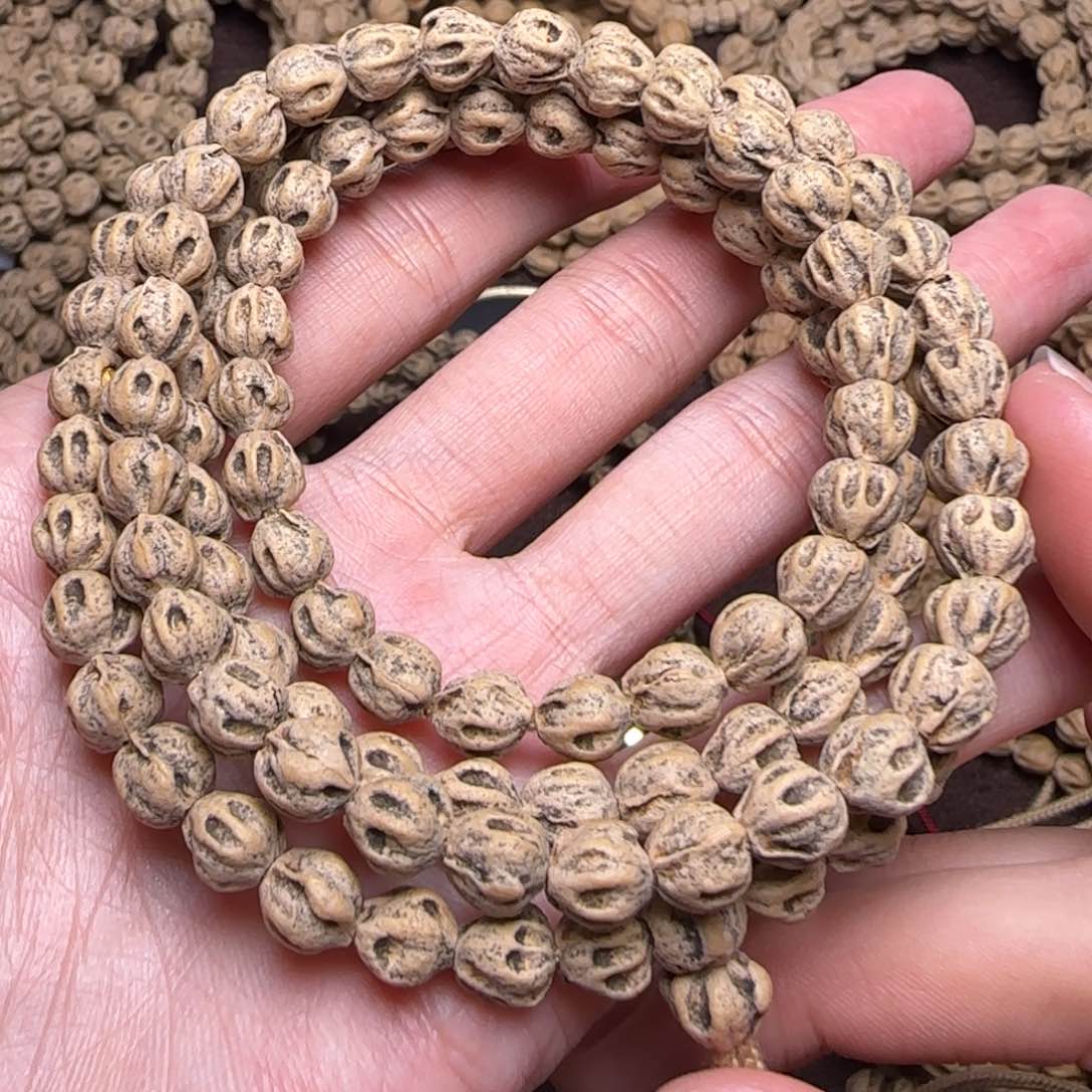 柏香籽/百香籽吊坠?