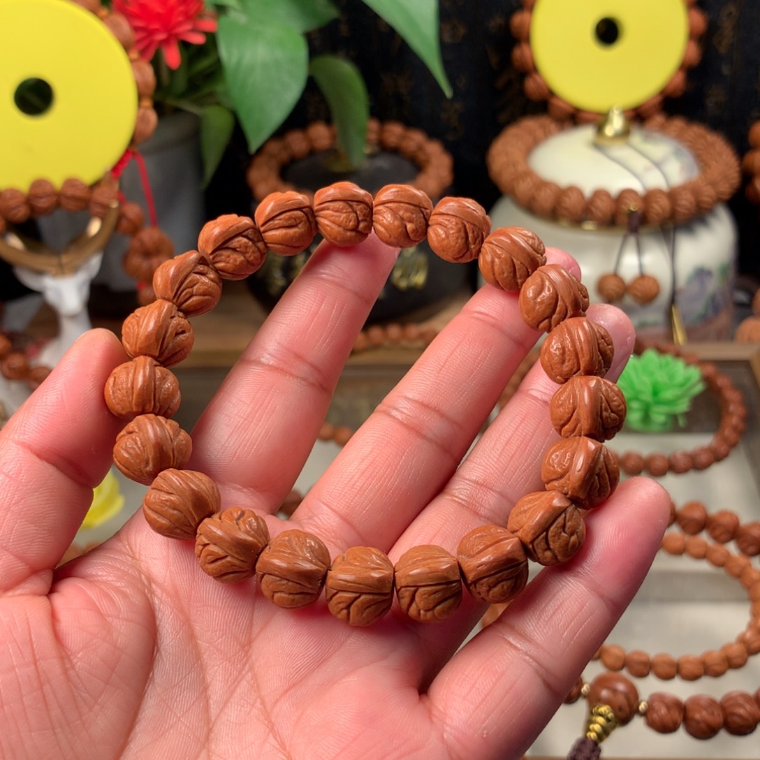 桃核吊坠玉龙脊手串13