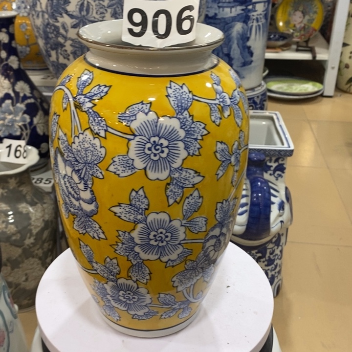 【闪购商品】摆件小**小陶瓷花瓶高28摆件