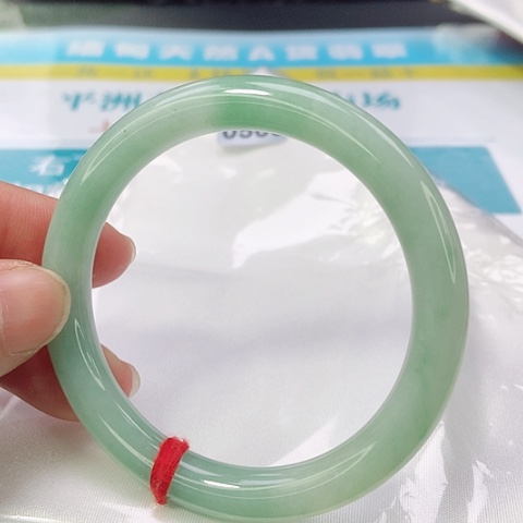 翡翠手镯未镶嵌0560号