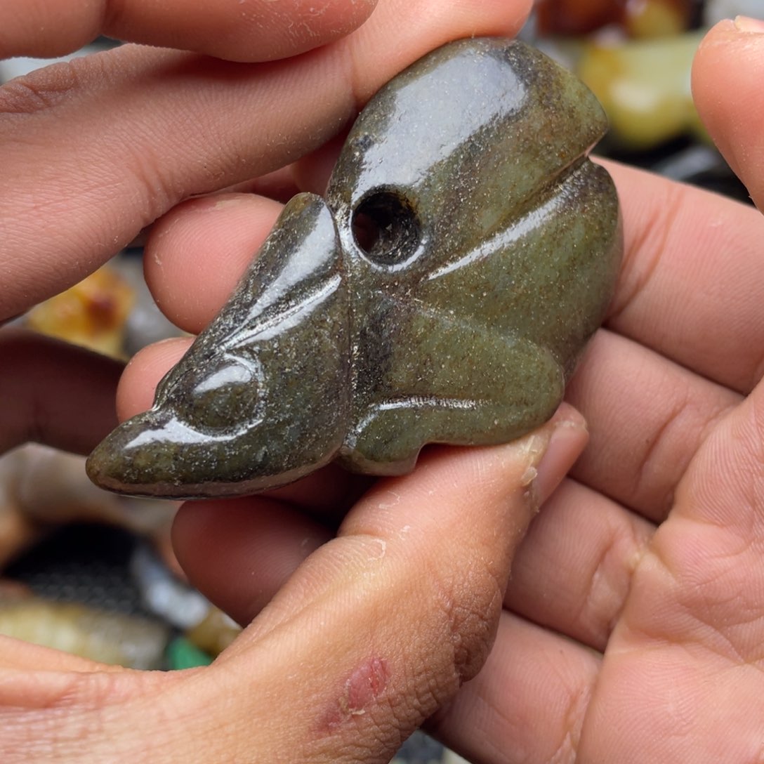 和田玉（糖玉）未镶嵌挂件