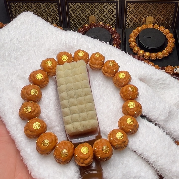 吊坠猴头核桃金蟾王1.6