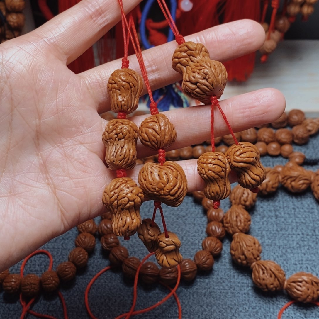 吊坠桃核桃枭挂件1